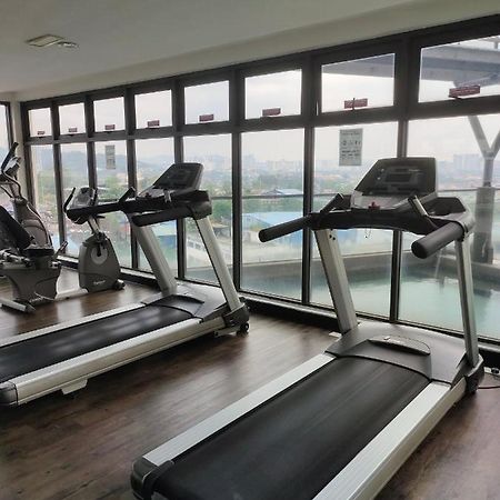 Urban360 Pool View With Netflix And Wifi Apartment Batu Caves ภายนอก รูปภาพ